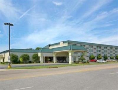 фото отеля Ramada Moraine Hotel