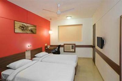 фото отеля Hotel Ginger Surat