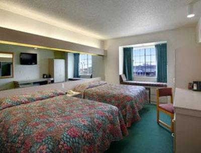 фото отеля Super 8 Fargo