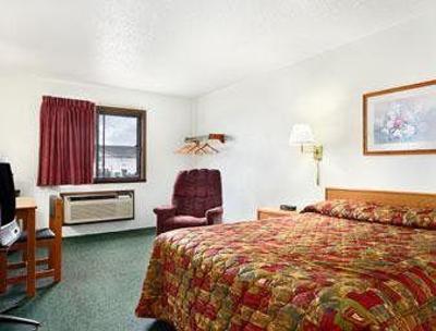 фото отеля Super 8 Fargo