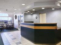 Super 8 Fargo