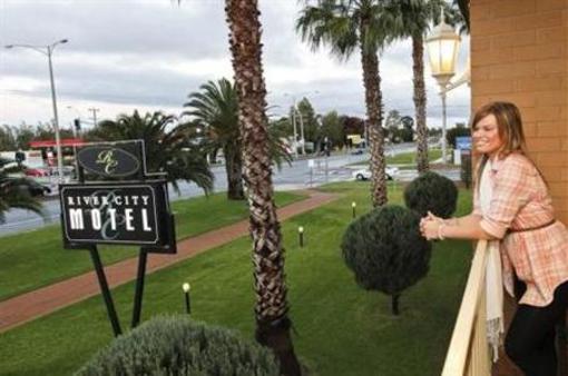 фото отеля Rivercity Motel