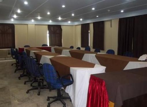 фото отеля East Palace Hotel Kolkata