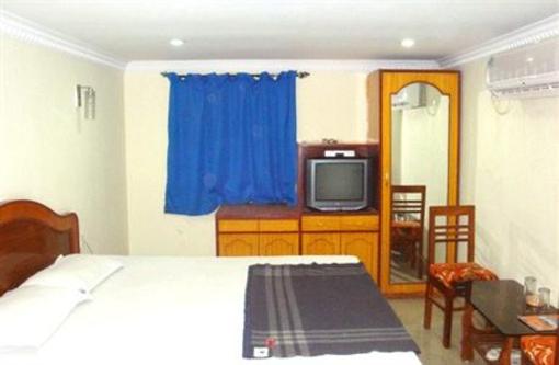 фото отеля East Palace Hotel Kolkata
