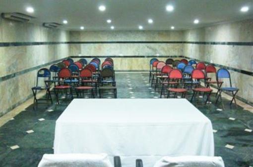 фото отеля East Palace Hotel Kolkata