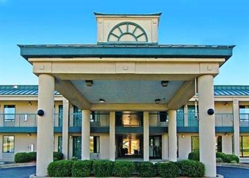 фото отеля Econo Lodge & Suites Brooks