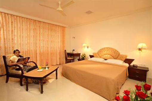 фото отеля Hotel Sabari Park