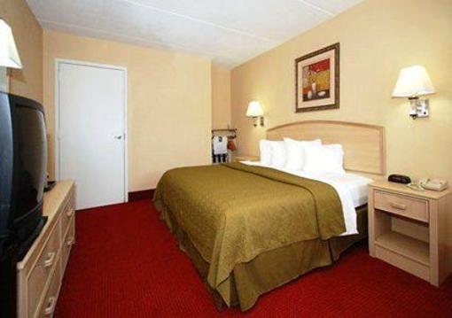 фото отеля Quality Inn Selma (North Carolina)