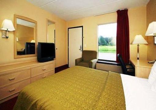 фото отеля Quality Inn Selma (North Carolina)