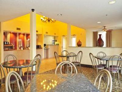 фото отеля Super 8 Motel Old Boyce Alexandria (Louisiana)