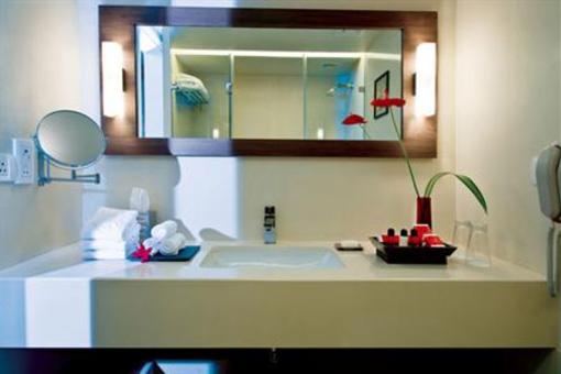 фото отеля The Gateway Hotel Beach Road