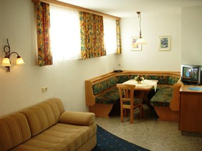 фото отеля Appartements Schone Aussicht Family