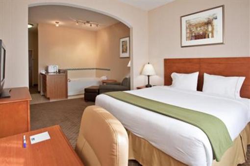 фото отеля Holiday Inn Express Hotel & Suites Bay City