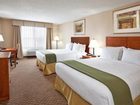 фото отеля Holiday Inn Express Hotel & Suites Bay City