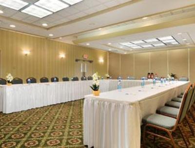 фото отеля Days Inn New Orleans Airport