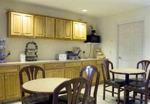 фото отеля Best Western Cedar Inn