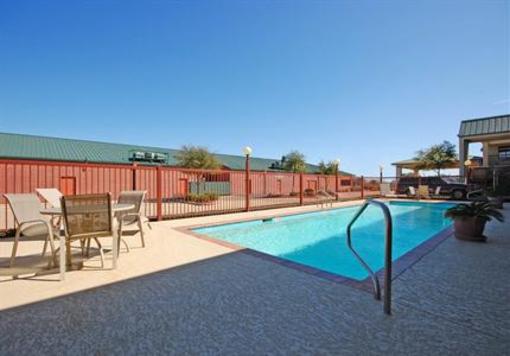 фото отеля Best Western Cedar Inn