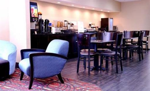 фото отеля Best Western Cedar Inn