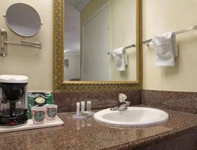 фото отеля Travelodge Chatsworth