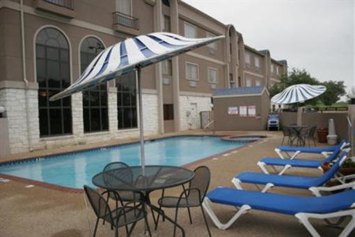 фото отеля Holiday Inn Express Hotel & Suites Cedar Park (NW Austin)