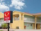 фото отеля Econo Lodge Inn & Suites Coliseum