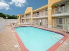 фото отеля Econo Lodge Inn & Suites Coliseum