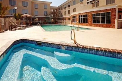 фото отеля Holiday Inn Express Eagle Pass