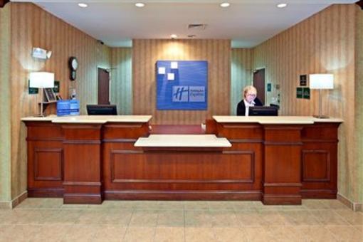 фото отеля Holiday Inn Express Hotel & Suites Shelbyville