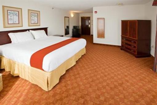 фото отеля Holiday Inn Express Hotel & Suites Shelbyville