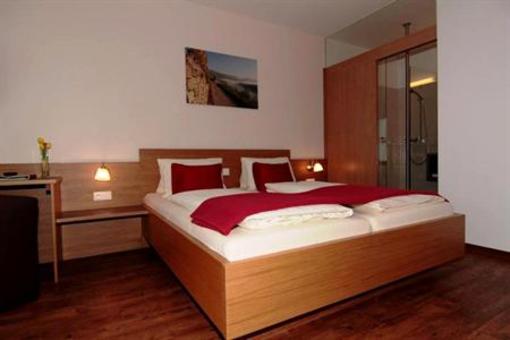 фото отеля Hotel Garni Weinquadrat