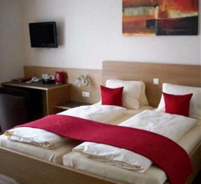 фото отеля Hotel Garni Weinquadrat