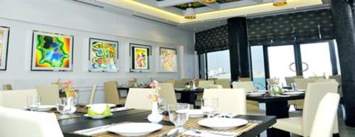 фото отеля Serene landmark Hotel & Apartment Manama