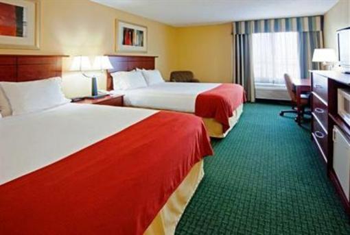 фото отеля Holiday Inn Express Coon Rapids