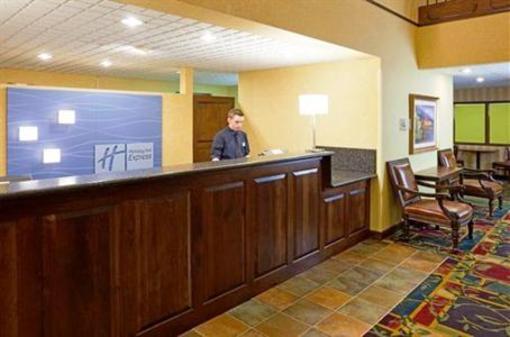 фото отеля Holiday Inn Express Coon Rapids