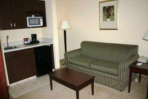 фото отеля Holiday Inn Express Hotel & Suites Carter Lake