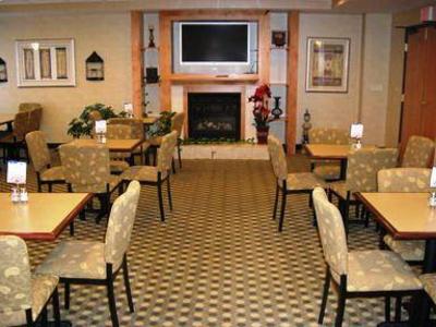 фото отеля Holiday Inn Express Hotel & Suites Carter Lake