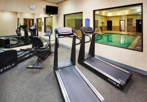 фото отеля Holiday Inn Express Hotel & Suites Carter Lake