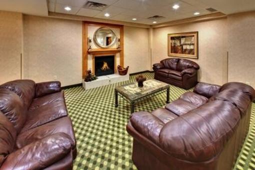 фото отеля Holiday Inn Express Hotel & Suites Carter Lake