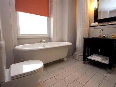 фото отеля Heywood House Hotel