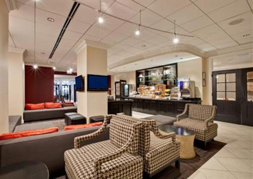 фото отеля Hotel Cass Holiday Inn Express