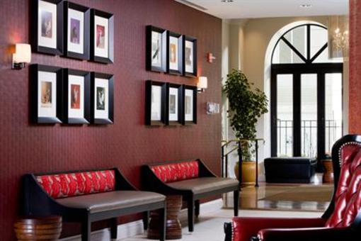 фото отеля Hotel Cass Holiday Inn Express