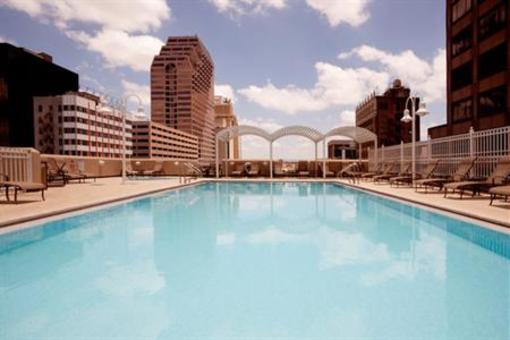 фото отеля Crowne Plaza San Antonio Riverwalk
