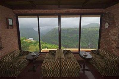 фото отеля Dukes Retreat Khandala