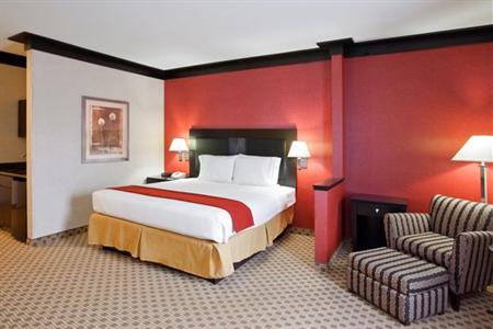 фото отеля Holiday Inn Express Cleveland Oakwood Village