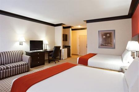фото отеля Holiday Inn Express Cleveland Oakwood Village