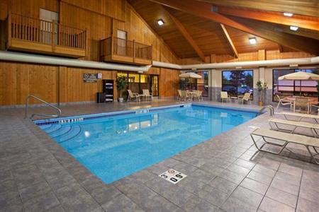 фото отеля Holiday Inn Express Cleveland Oakwood Village