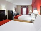 фото отеля Holiday Inn Express Cleveland Oakwood Village