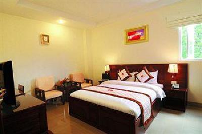 фото отеля Lan Lan Hotel 1