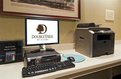 фото отеля Hilton Garden Inn Cincinnati Blue Ash