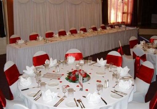 фото отеля Quality Inn Charbonnier Hallmark